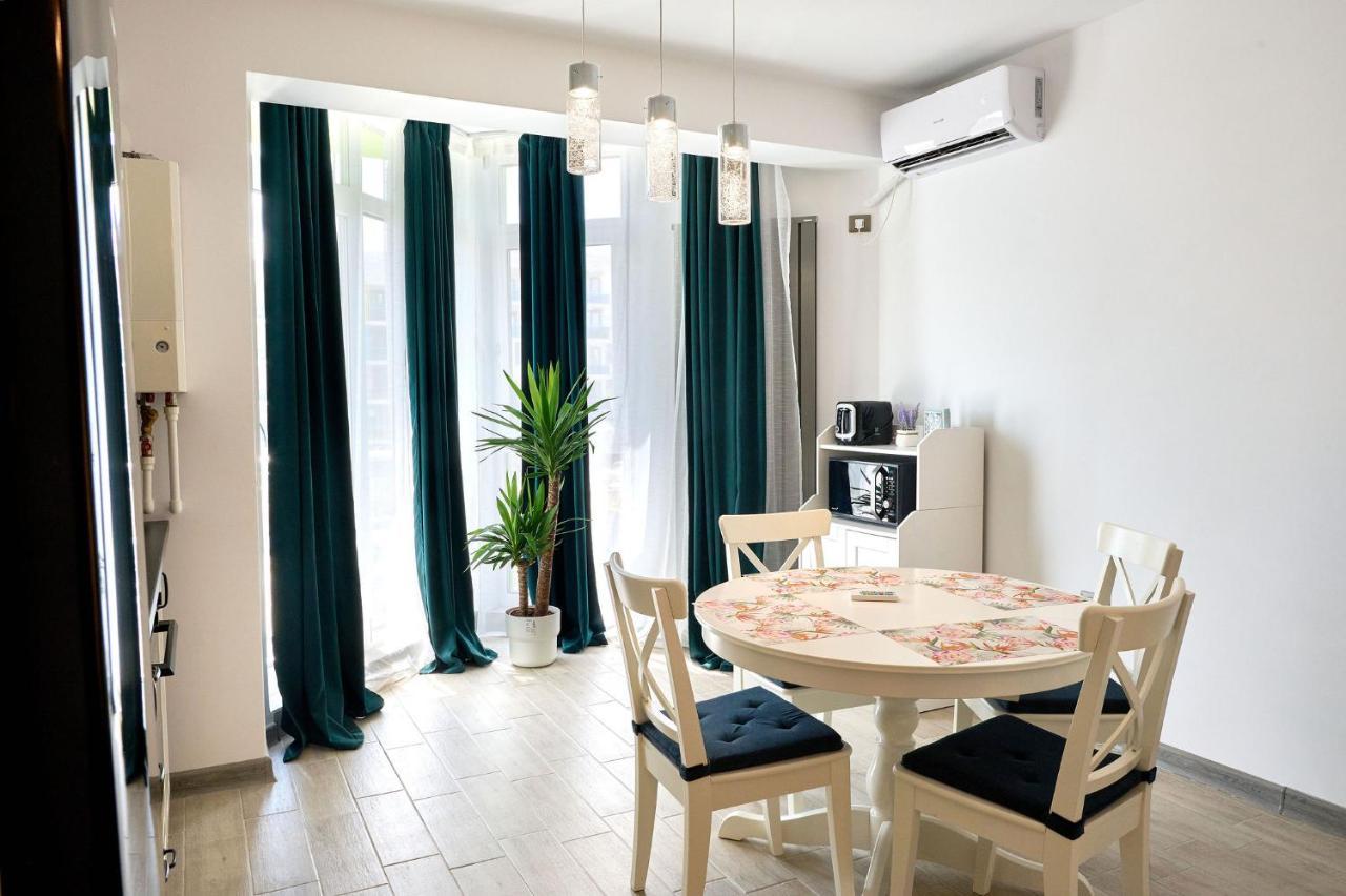 Provence Apartment In Spa N Pool Resort Mamaia Kültér fotó