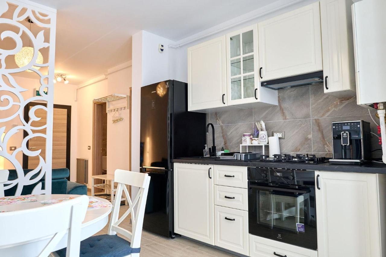 Provence Apartment In Spa N Pool Resort Mamaia Kültér fotó
